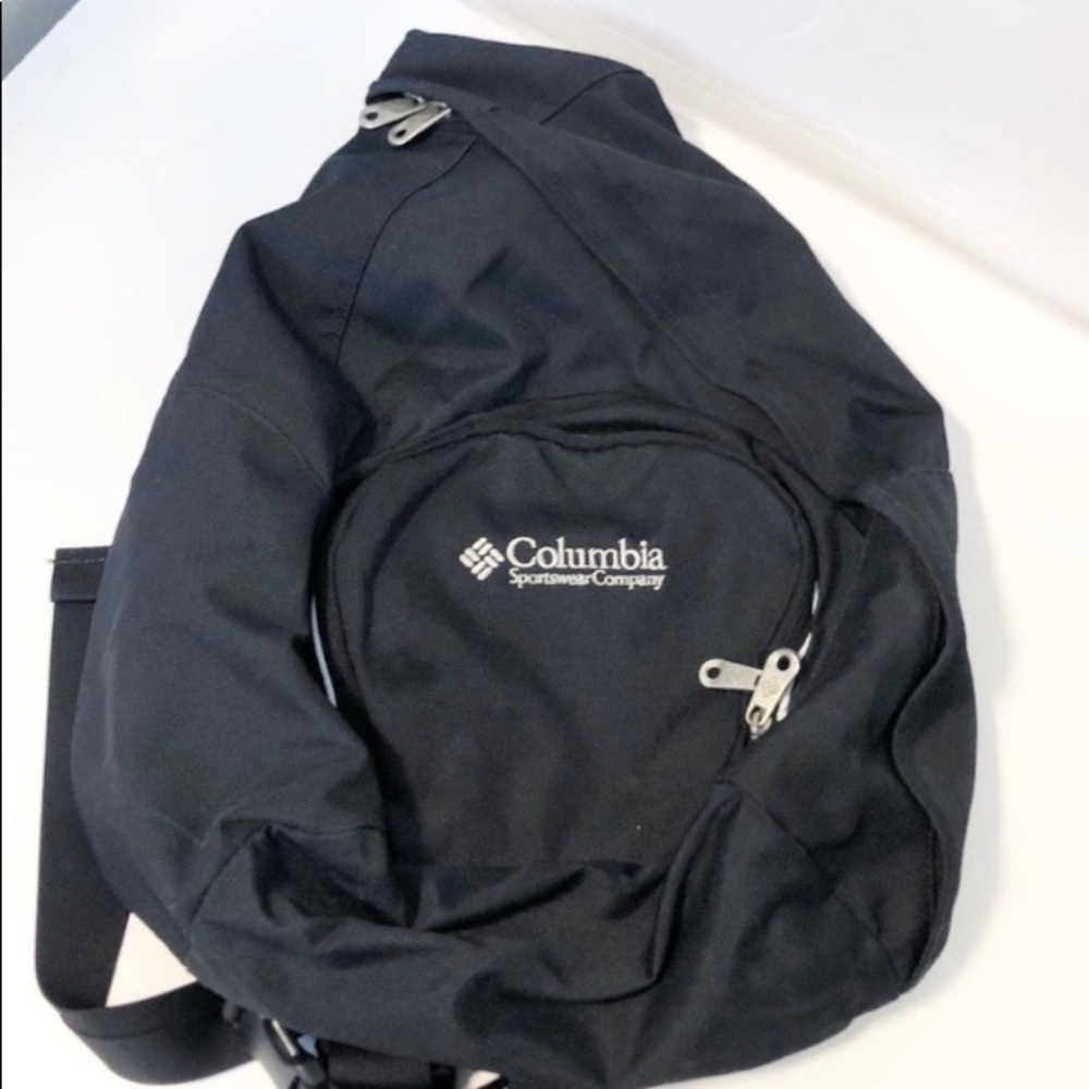 Columbia one shoulder back pack